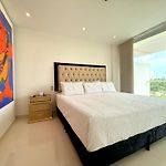 Apartamento de lujo con vista al mar en Karibana